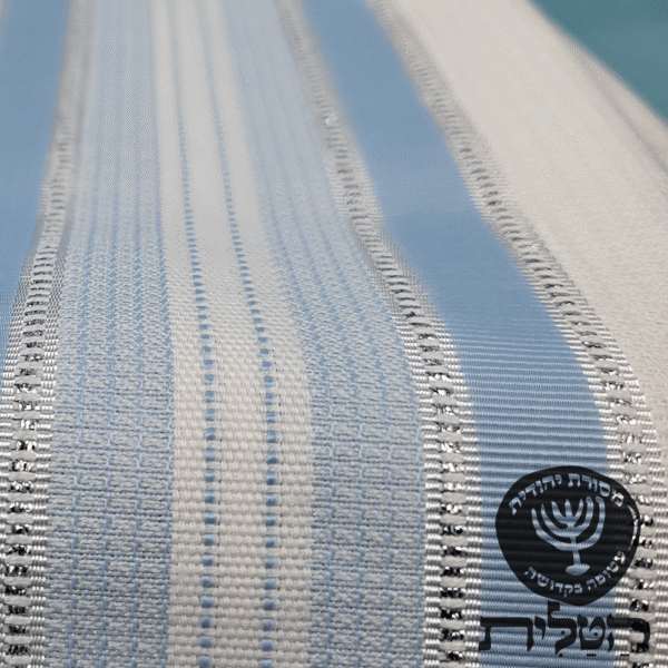 טלית צמר תשבץ קל פסים תכלת