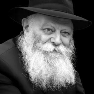 תמונת זכוכית מרהיבה הרבי מליובאוויטש רקע שחור מט דגם 163